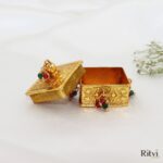 Shraddha Gold Sindoor Box - Image 2