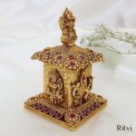 Divyanka Gold Sindoor Dabi - Image 2