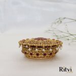 Irya Rajwadi Gold Sindoor Box - Image 3