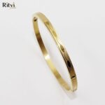 Oviya Band Bracelet For Women Gold