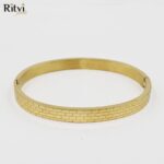 Ritvi Wall Band Bracelet For Women - Image 3